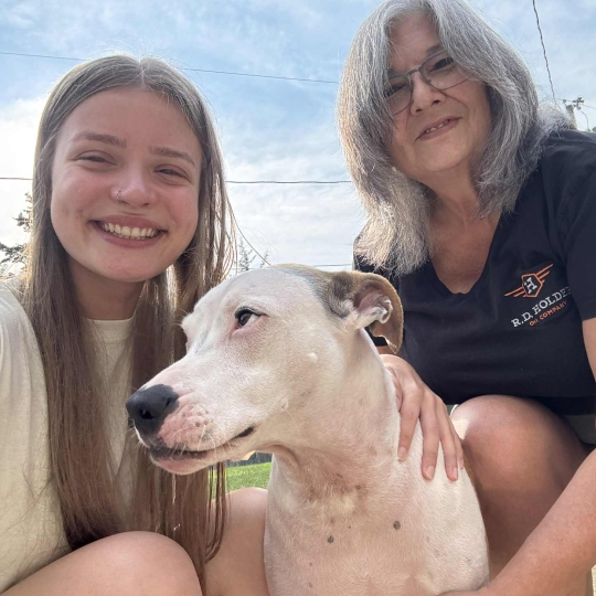 Paw Patrol Dayton's July 2025 Volunteer of the Month, Lisa!